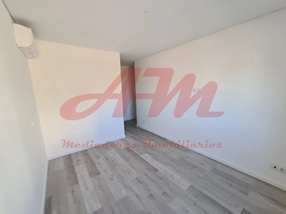 Apartamento T2 para Venda em Mina de Água Foto 13