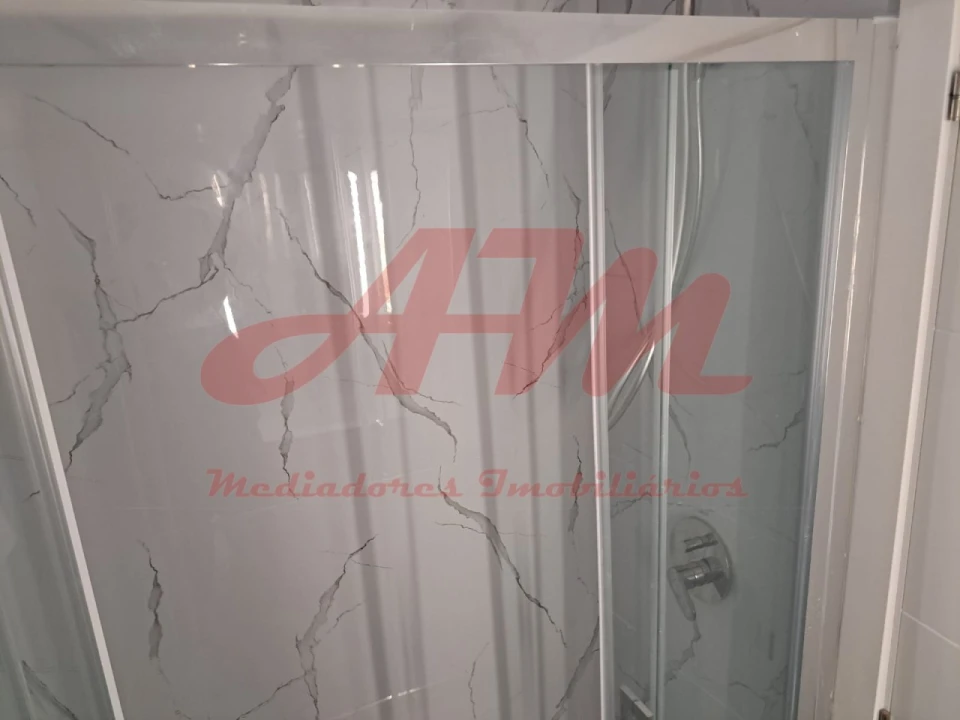 Apartamento T2 para Venda em Benfica Foto 16