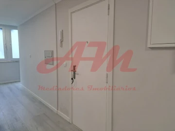 Apartamento T2 para Venda em Benfica