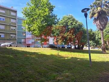 Apartamento T2 para Venda em Benfica