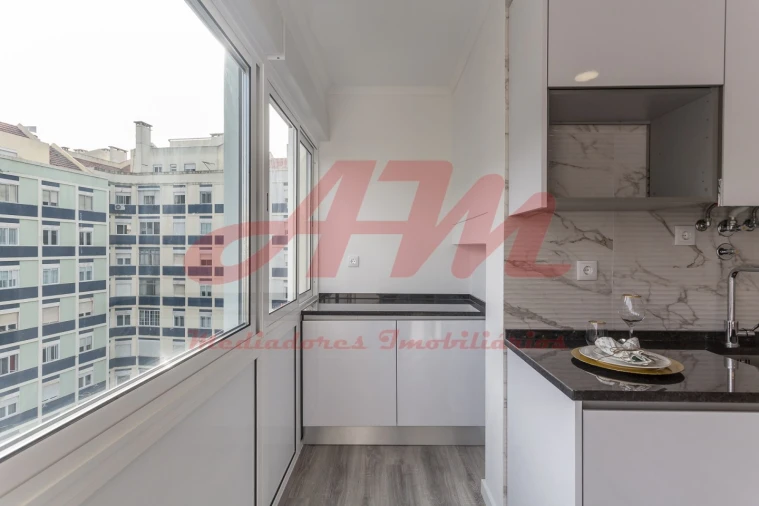 Apartamento T3 para Venda em Benfica Foto 36