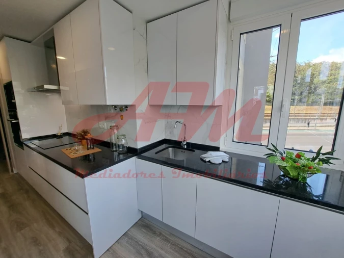 Apartamento T2 para Venda em São Vicente Foto 1