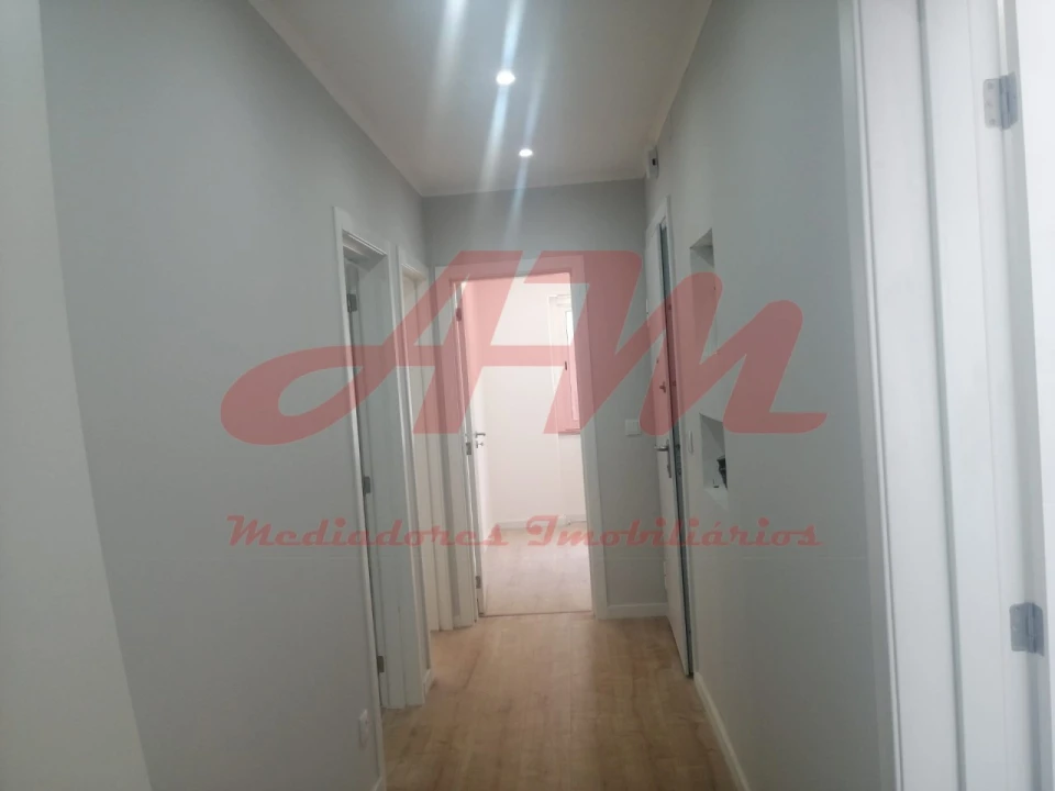 Apartamento T3 para Venda em Queluz e Belas Foto 10