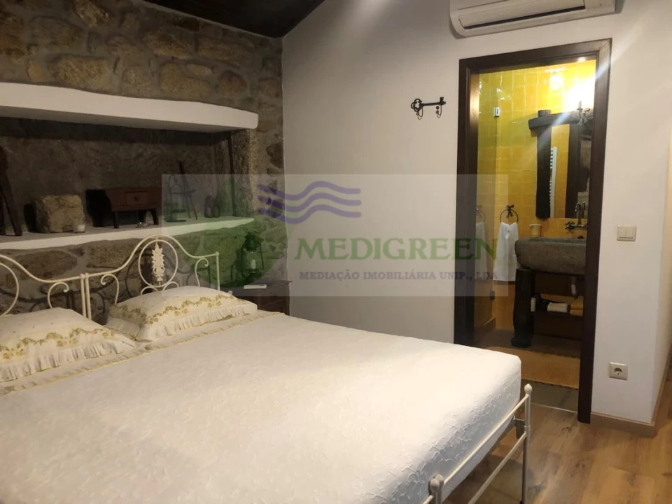 Moradia T3 para Venda em Couto de Esteves Foto 24