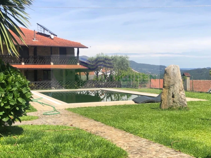 Moradia T3 para Venda em Couto de Esteves Foto 35