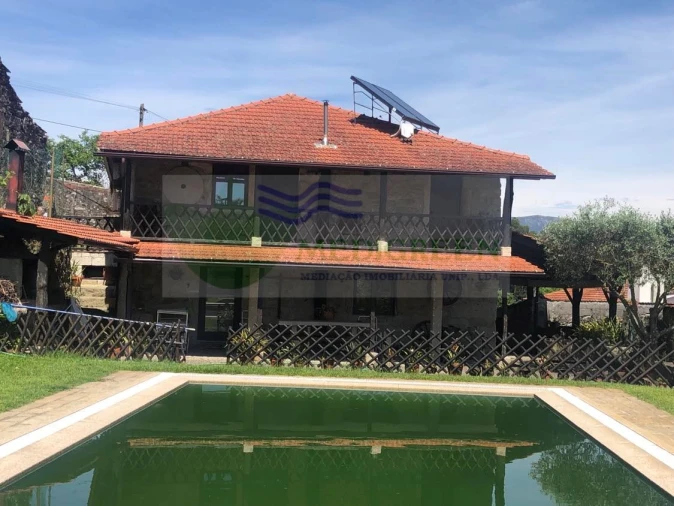 Moradia T3 para Venda em Couto de Esteves Foto 36