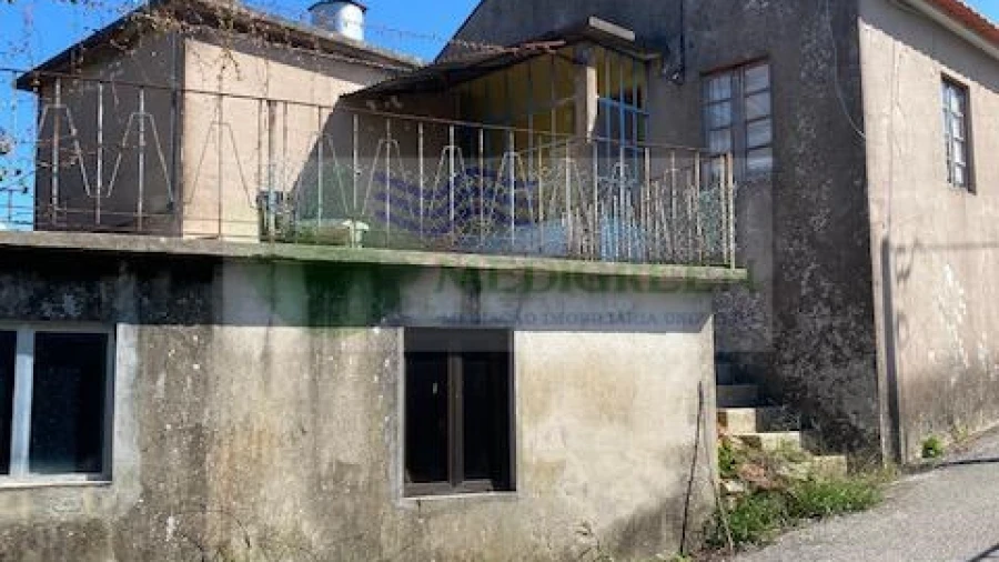 Moradia T3 para Venda em Cedrim e Paradela