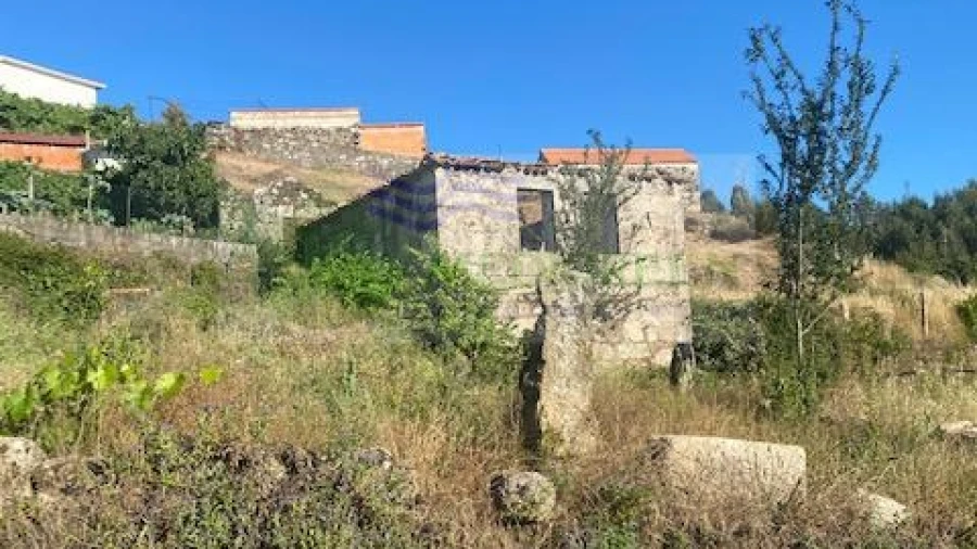 Moradia para Venda em Cambra e Carvalhal de Vermilhas
