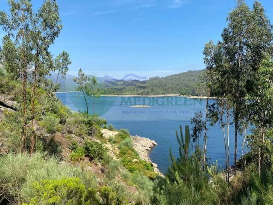 Terreno para Venda em Couto de Esteves Foto 6