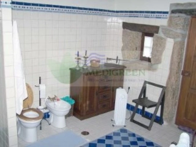 Moradia T2 para Venda em Couto de Esteves Foto 4