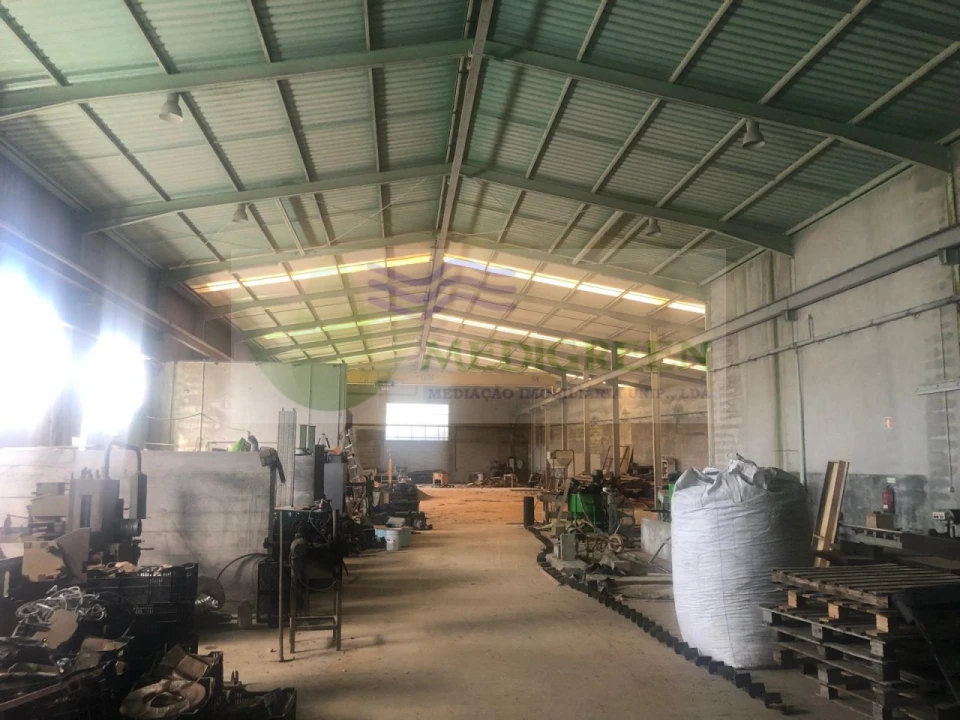 Armazém para Venda em Silva Escura e Dornelas Foto 5