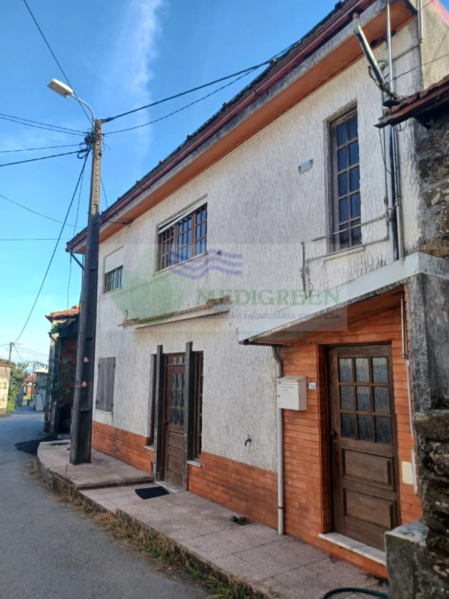 Moradia T2 para Venda em Rocas do Vouga Foto 1