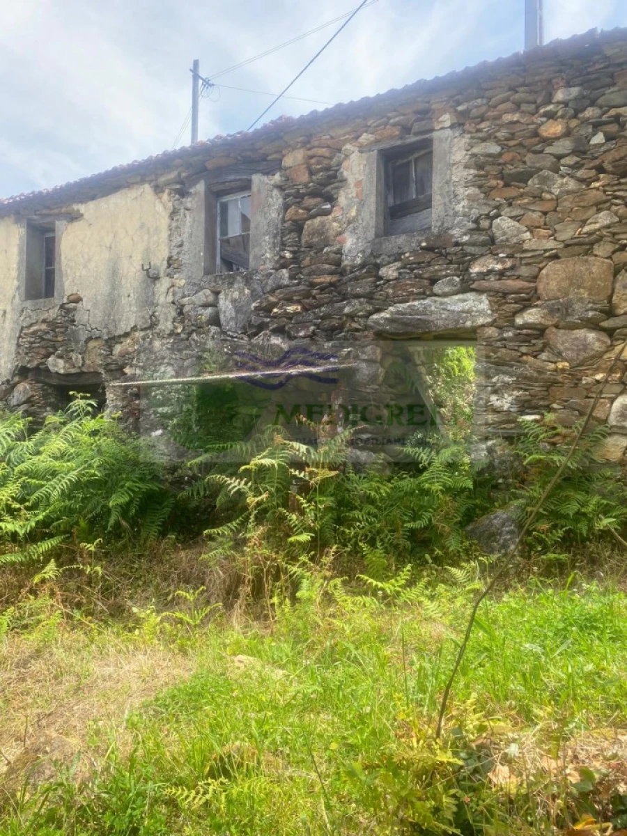 Moradia para Venda em Silva Escura e Dornelas Foto 2