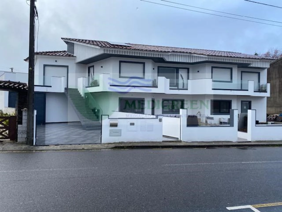 Moradia T4 para Venda em Trofa, Segadães e Lamas do Vouga Foto 1