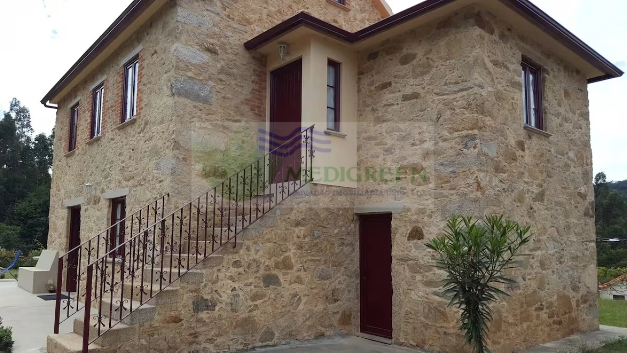 Moradia T5 para Venda em Cedrim e Paradela Foto 30