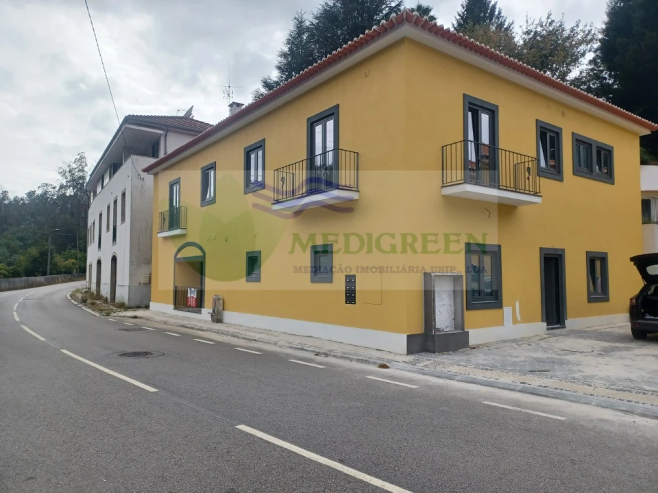 Apartamento T2 para Venda em Pessegueiro do Vouga Foto 2