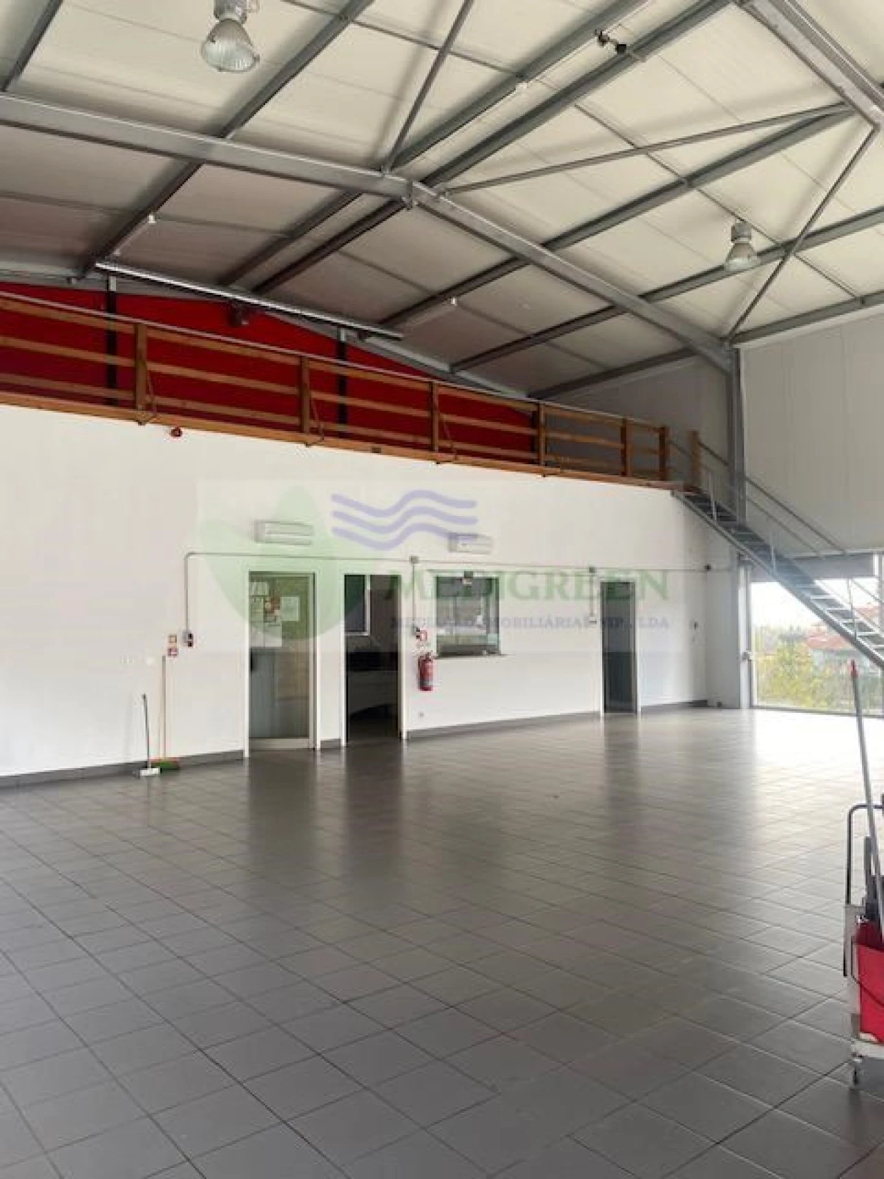 Armazém para Venda em Talhadas Foto 5