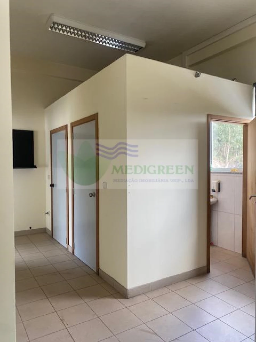 Armazém para Venda em Talhadas Foto 20