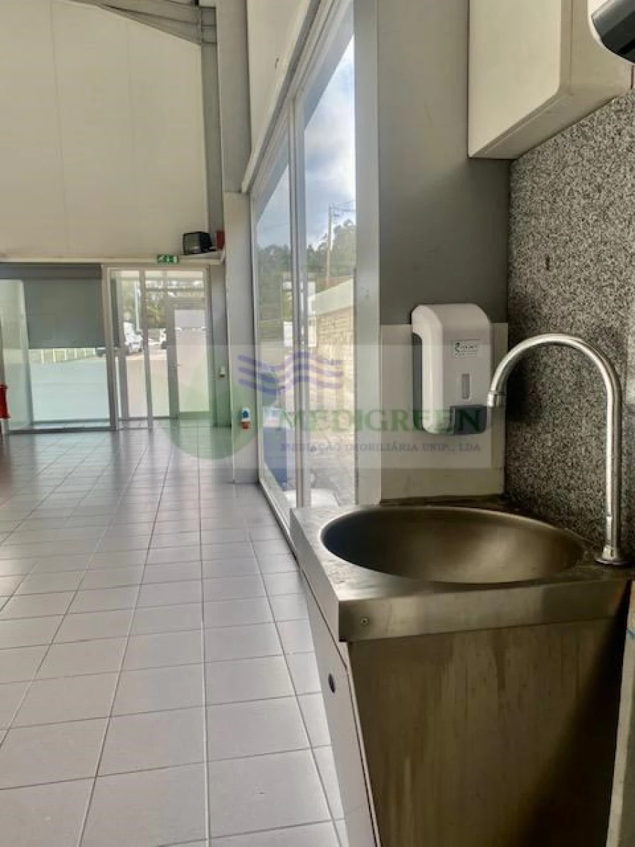 Armazém para Venda em Talhadas Foto 22