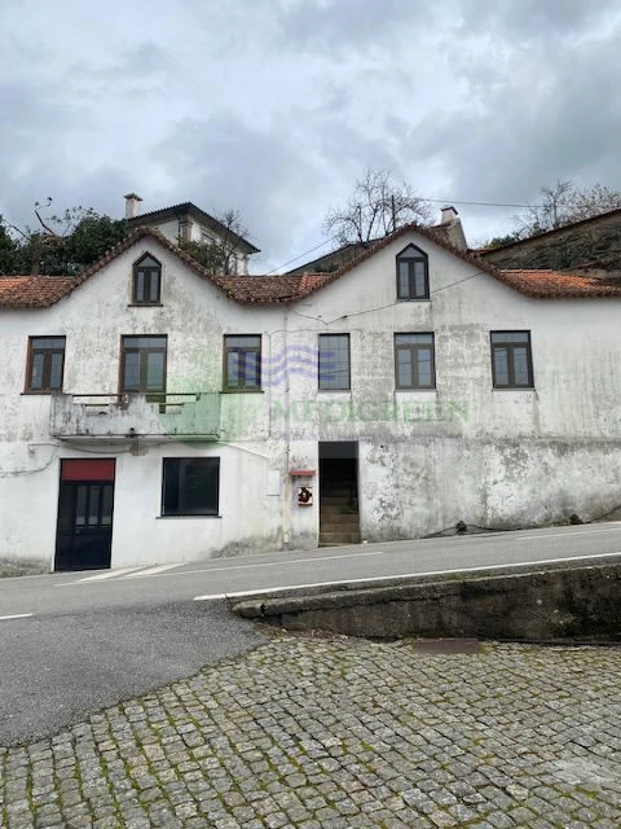 Moradia T2 para Venda em Rocas do Vouga Foto 2