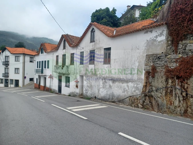 Moradia T2 para Venda em Rocas do Vouga Foto 9