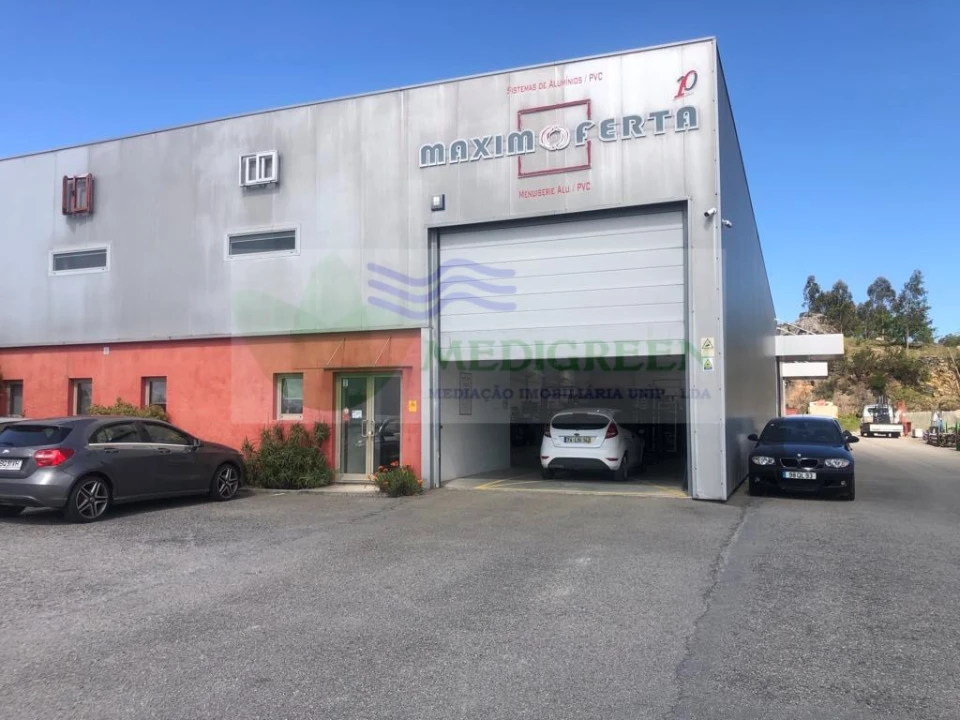 Armazém para Venda em Junqueira Foto 1