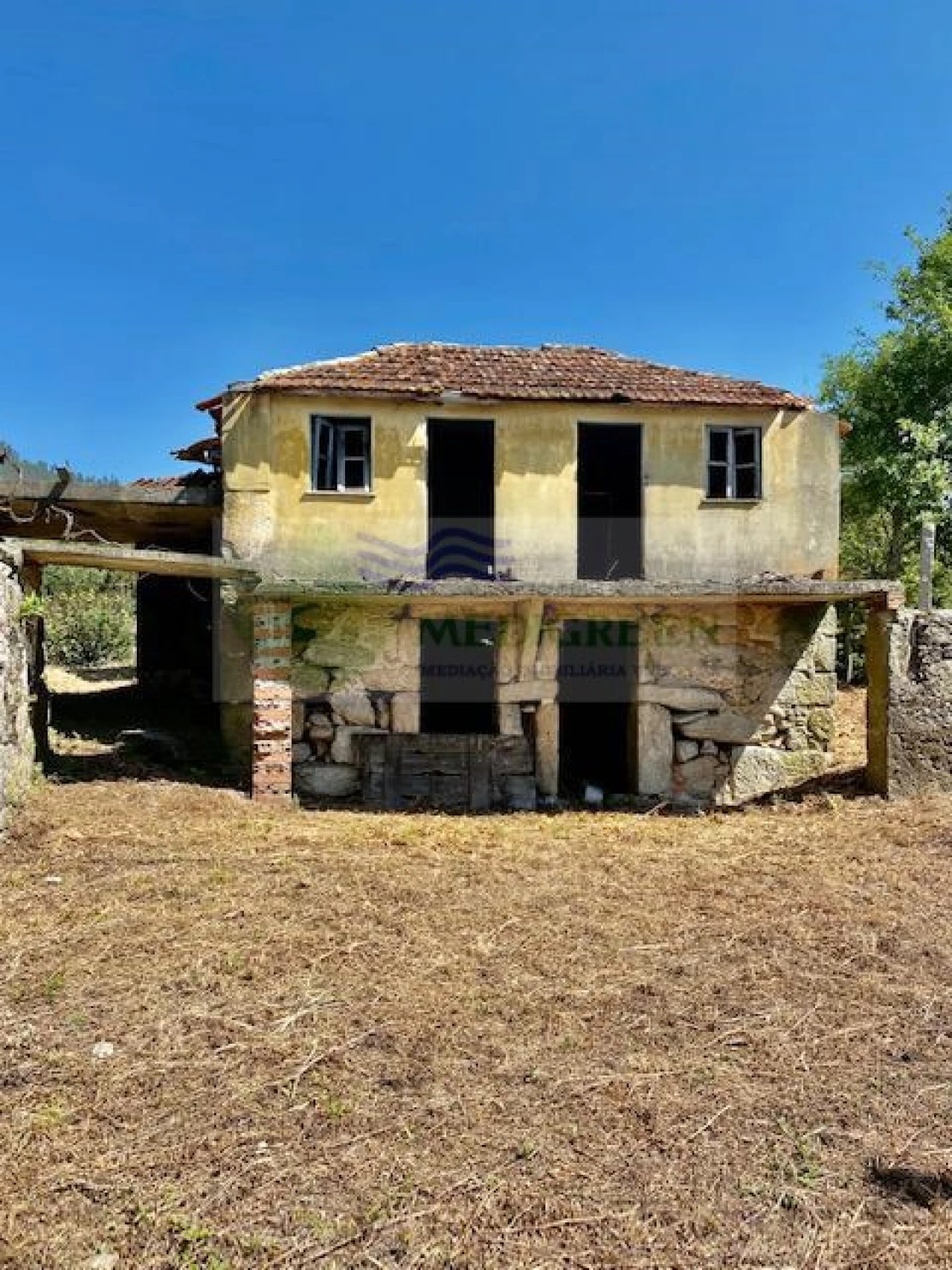 Moradia T3 para Venda em Couto de Esteves Foto 29