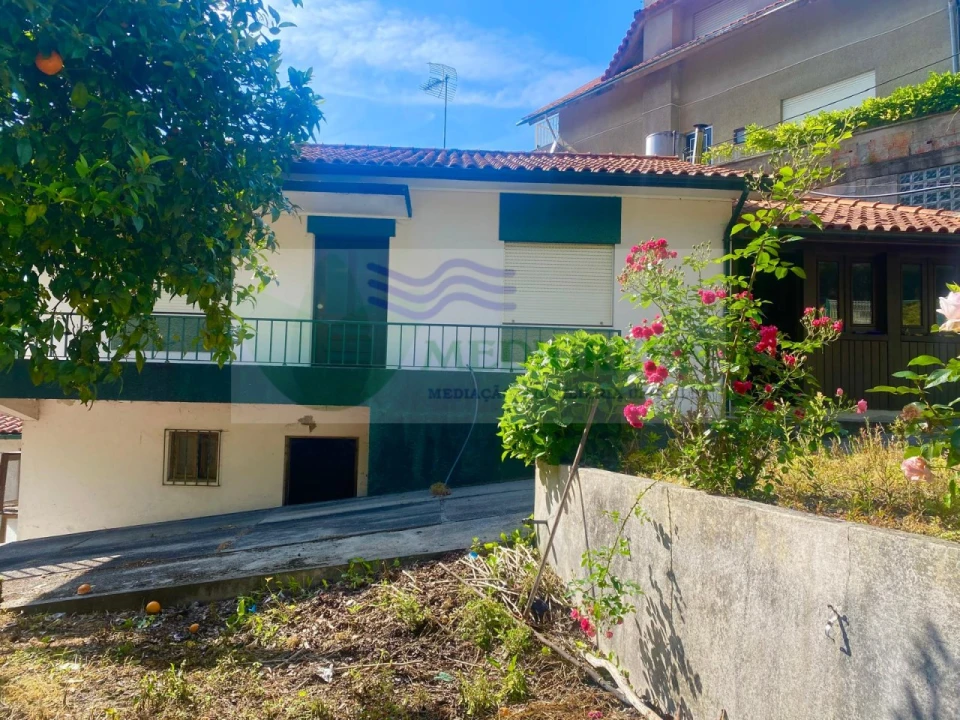 Moradia T2 para Venda em Cedrim e Paradela Foto 1