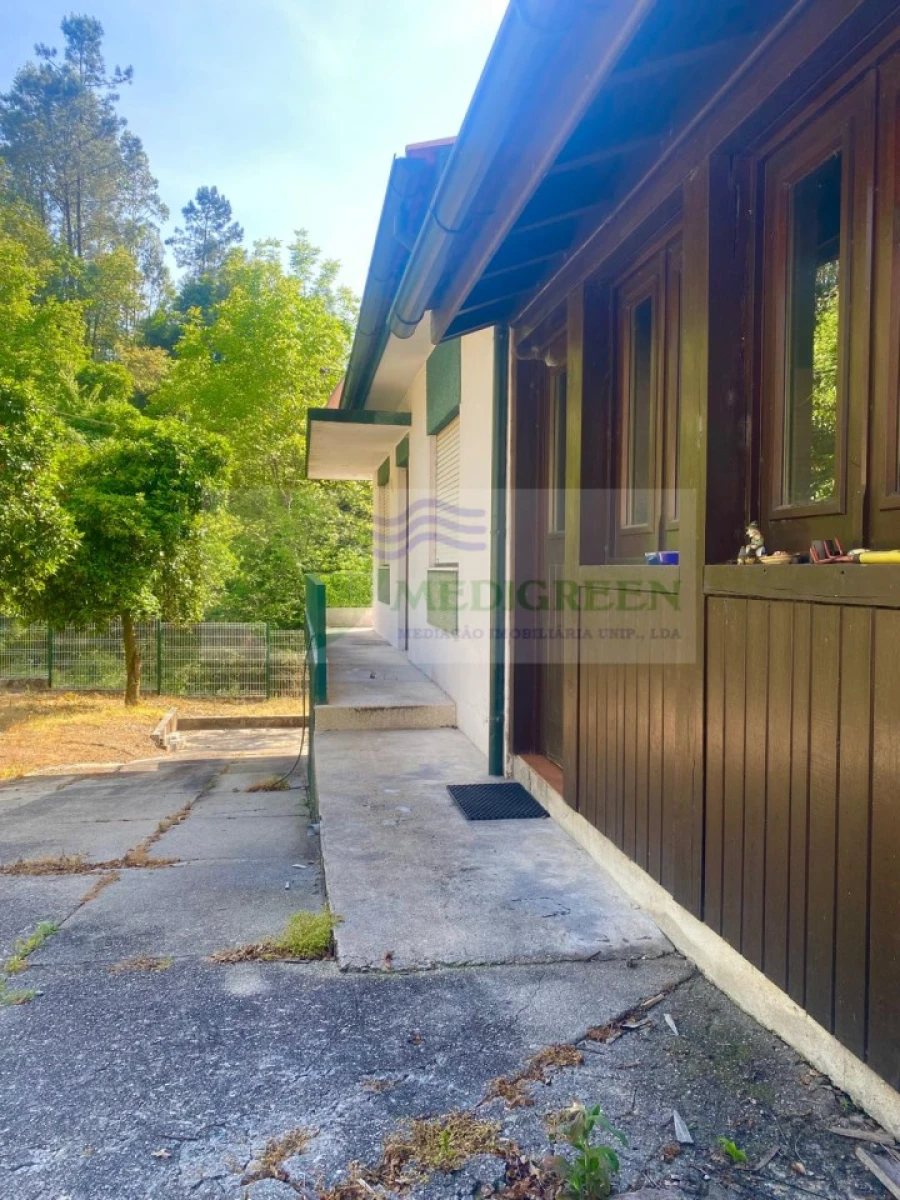 Moradia T2 para Venda em Cedrim e Paradela Foto 11