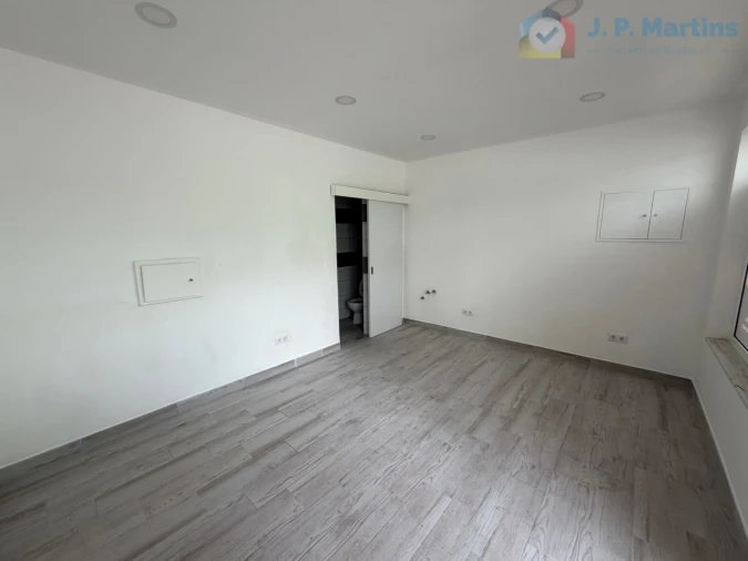 Loja para Venda em Alto do Seixalinho, Santo André e Verderena Foto 6