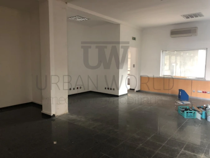 Armazém para Venda em Malveira e São Miguel de Alcainça Foto 13