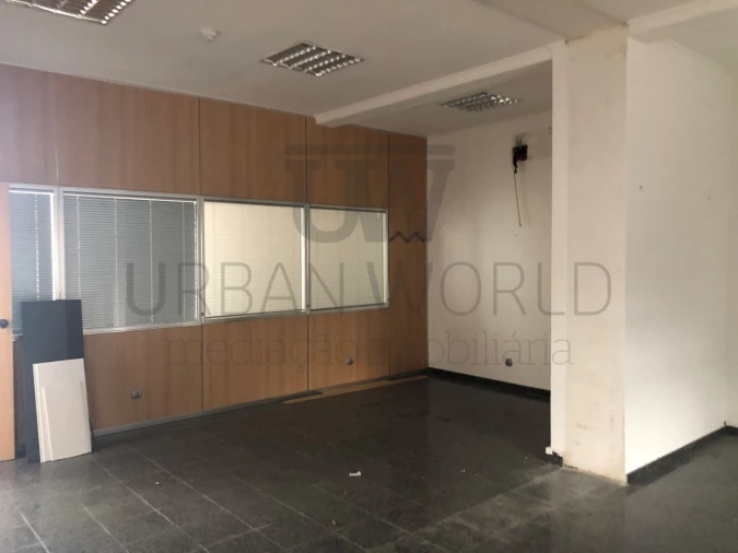 Armazém para Venda em Malveira e São Miguel de Alcainça Foto 14