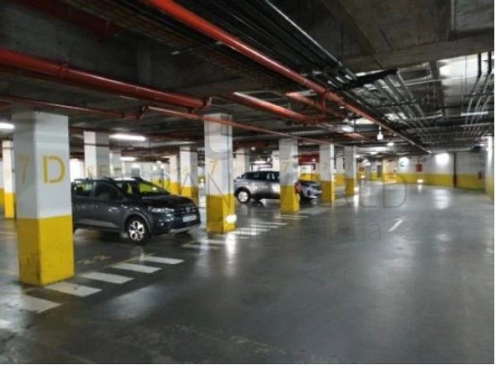 Prédio para Venda em Algés, Linda-A-Velha e Cruz Quebrada-Dafundo Foto 8