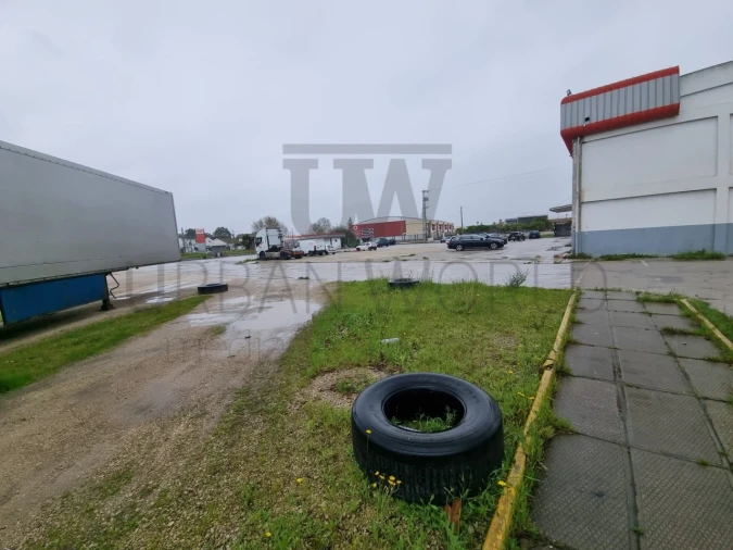 Armazém para Venda em Sarilhos Grandes Foto 8