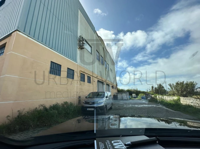 Armazém para Venda em Santa Maria e São Miguel, São Martinho, São Pedro Penaferrim Foto 2