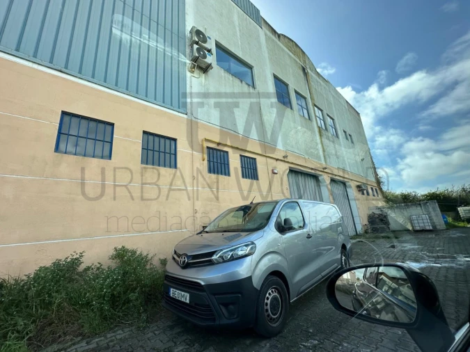 Armazém para Venda em Santa Maria e São Miguel, São Martinho, São Pedro Penaferrim Foto 3