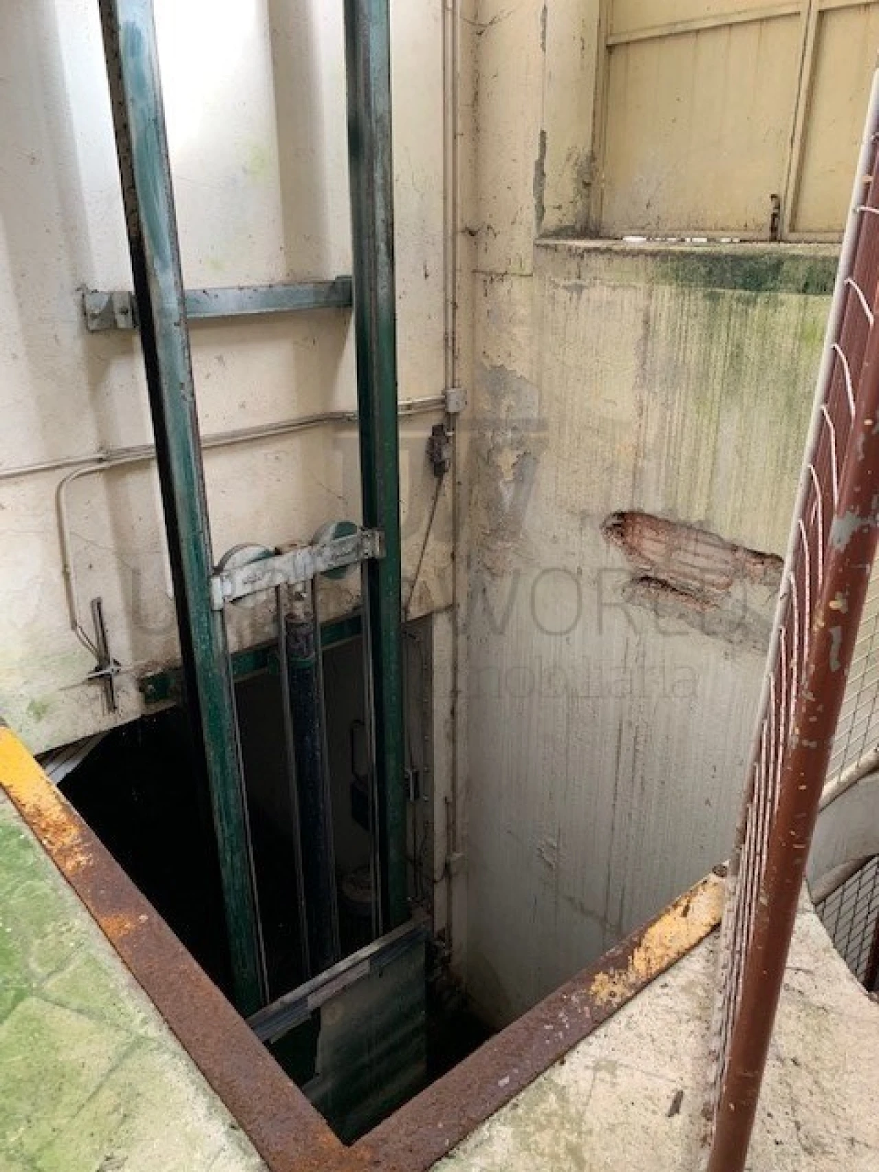 Loja para Venda em Marinha Grande Foto 6