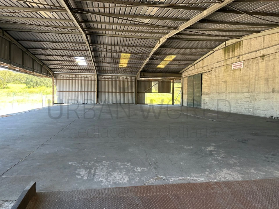 Armazém para Venda em Loures Foto 9