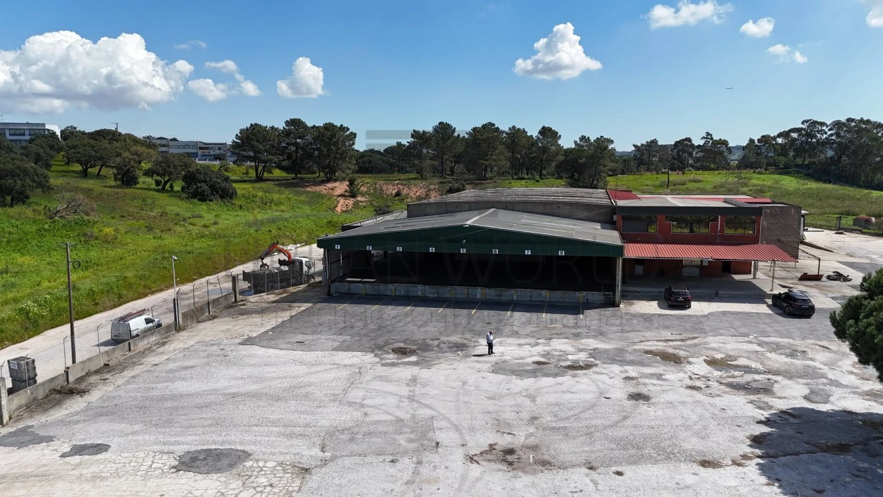 Armazém para Venda em Loures Foto 24
