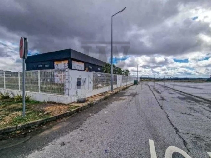 Armazém para Venda em Nossa Senhora da Conceição e São Bartolomeu