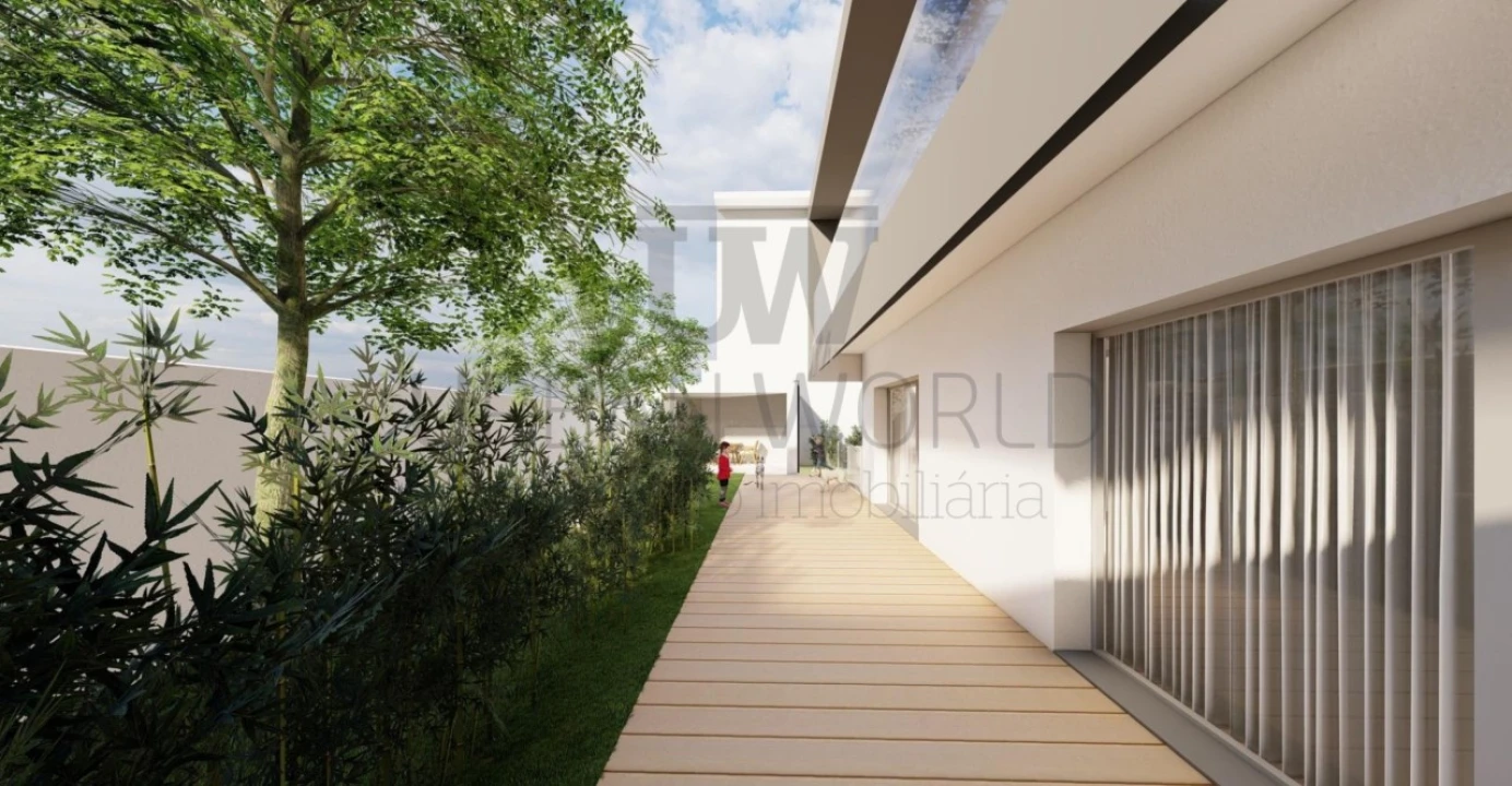 Moradia T4 para Venda em Venda do Pinheiro e Santo Estêvão das Galés Foto 7