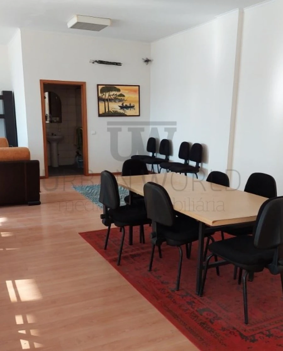 Armazém para Venda em Gafanha da Nazaré Foto 6