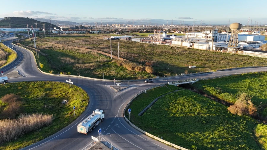 Terreno Comércio / Armazém para Venda em Carregado e Cadafais Foto 8