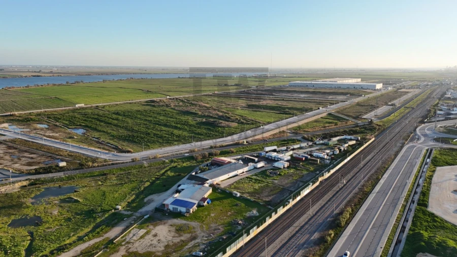 Terreno Comércio / Armazém para Venda em Carregado e Cadafais Foto 19