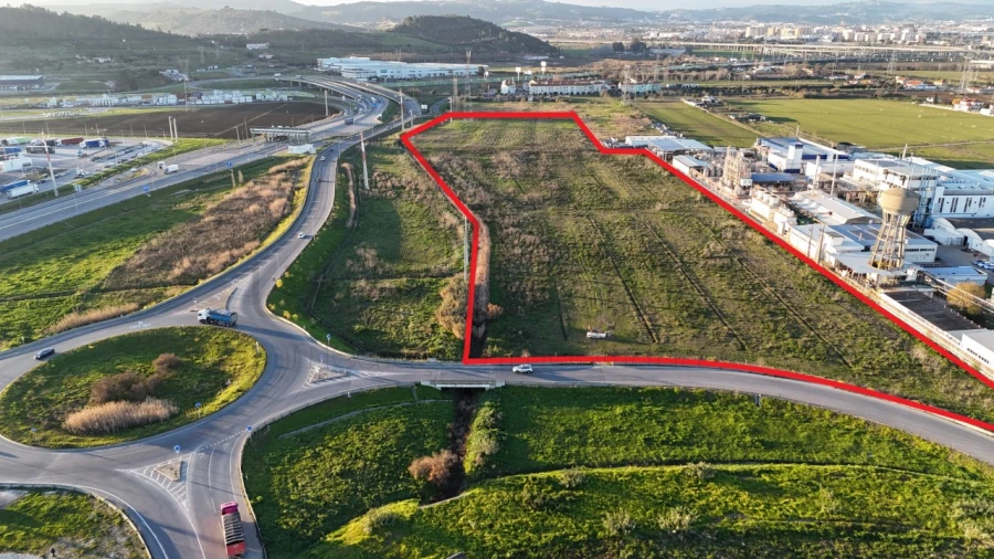 Terreno Comércio / Armazém para Venda em Carregado e Cadafais Foto 4