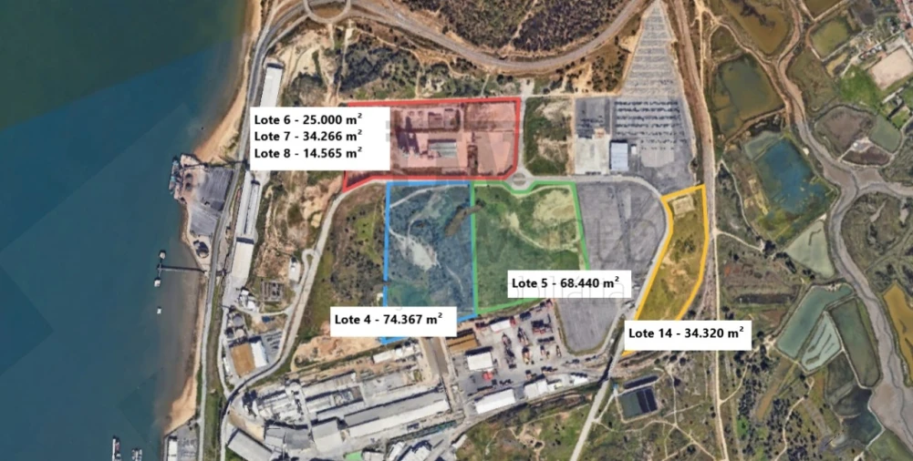 Terreno Comércio / Armazém para Venda em Sado Foto 3