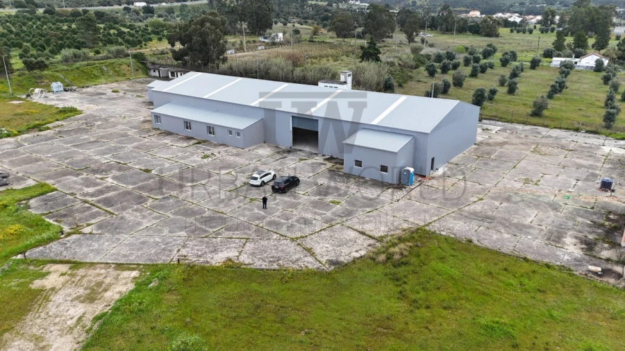 Armazém para Venda em Rio de Moinhos Foto 3