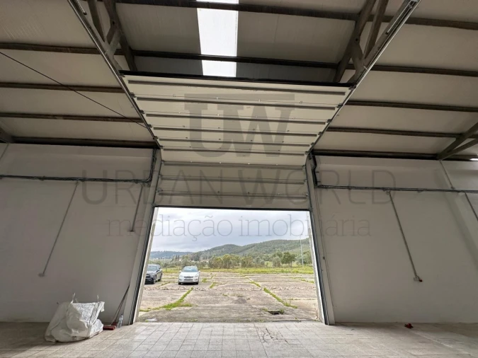 Armazém para Venda em Rio de Moinhos Foto 32