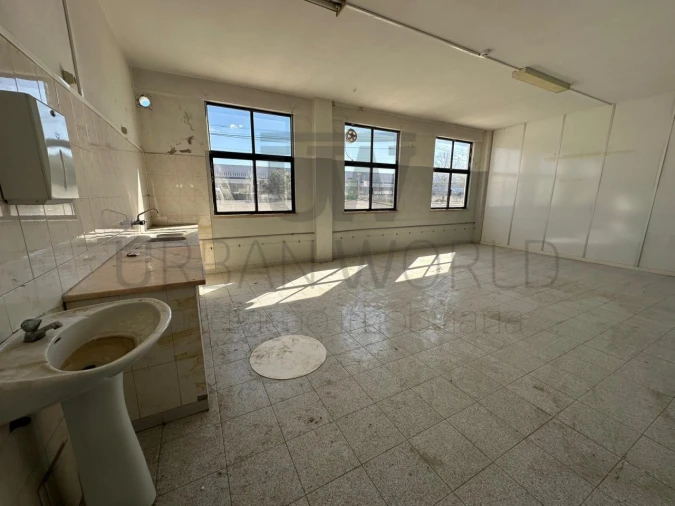 Armazém para Venda em Torres Novas (Santa Maria, Salvador e Santiago) Foto 30