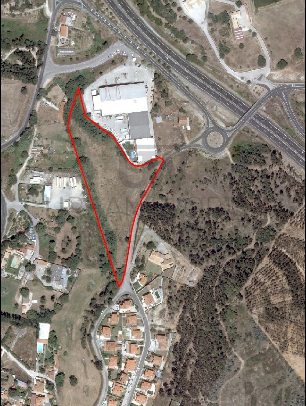 Terreno Comércio / Armazém para Venda em Milharado Foto 1